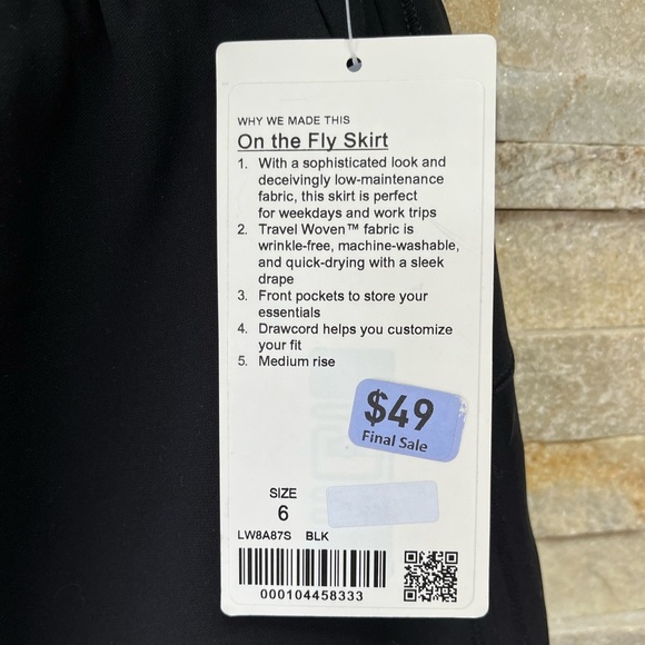 NWT Lululemon on the fly skirt, 6 - Picture 5 of 10